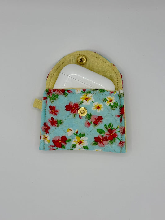 Bloom and Go Quilted Earpod case