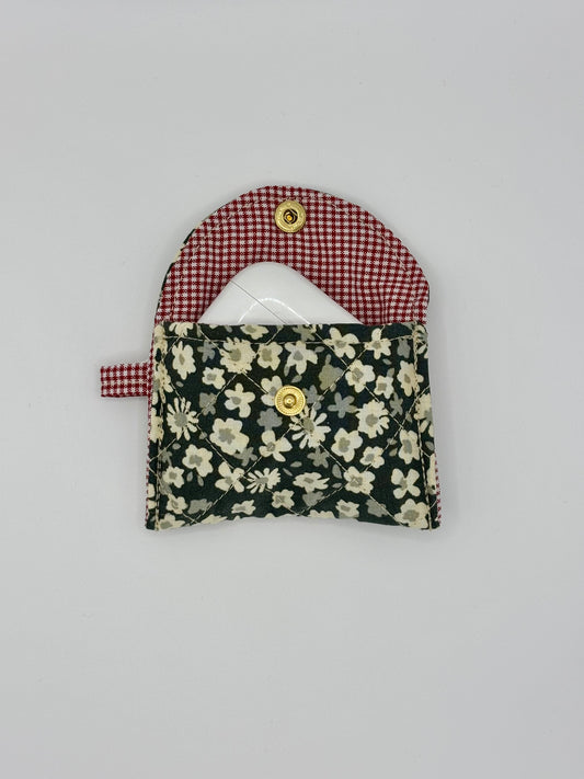 Daisy by Night - AirPod Case